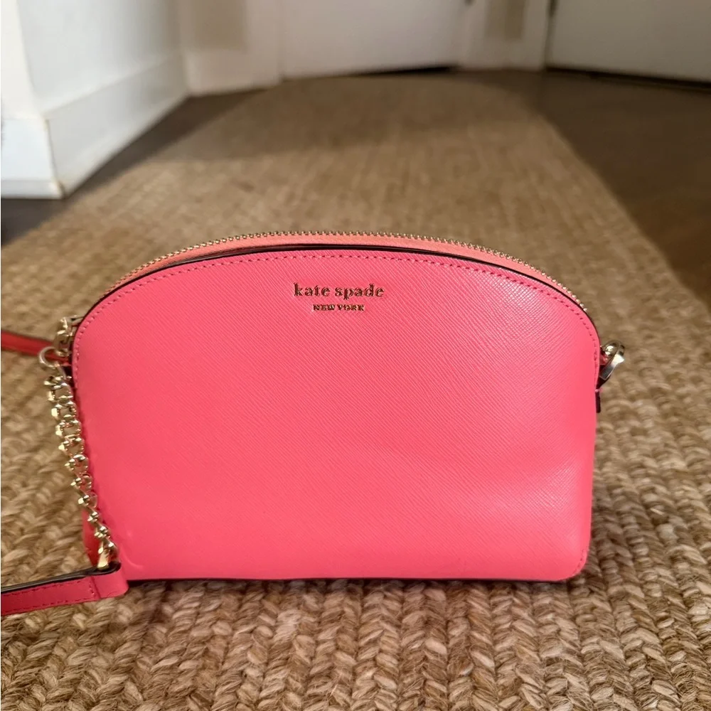 Kate Spade Vibrant Pink Crossbody Bag - Picture 1 of 1